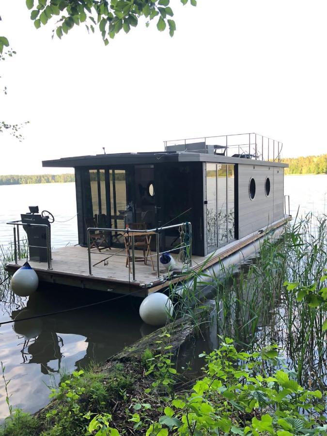 Houseboat- Dom Na Wodzie Z Sauna I Mozliwoscia Plywania Iława Eksteriør bilde